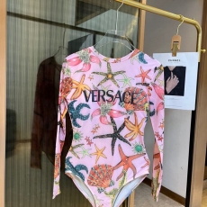 VERSACE